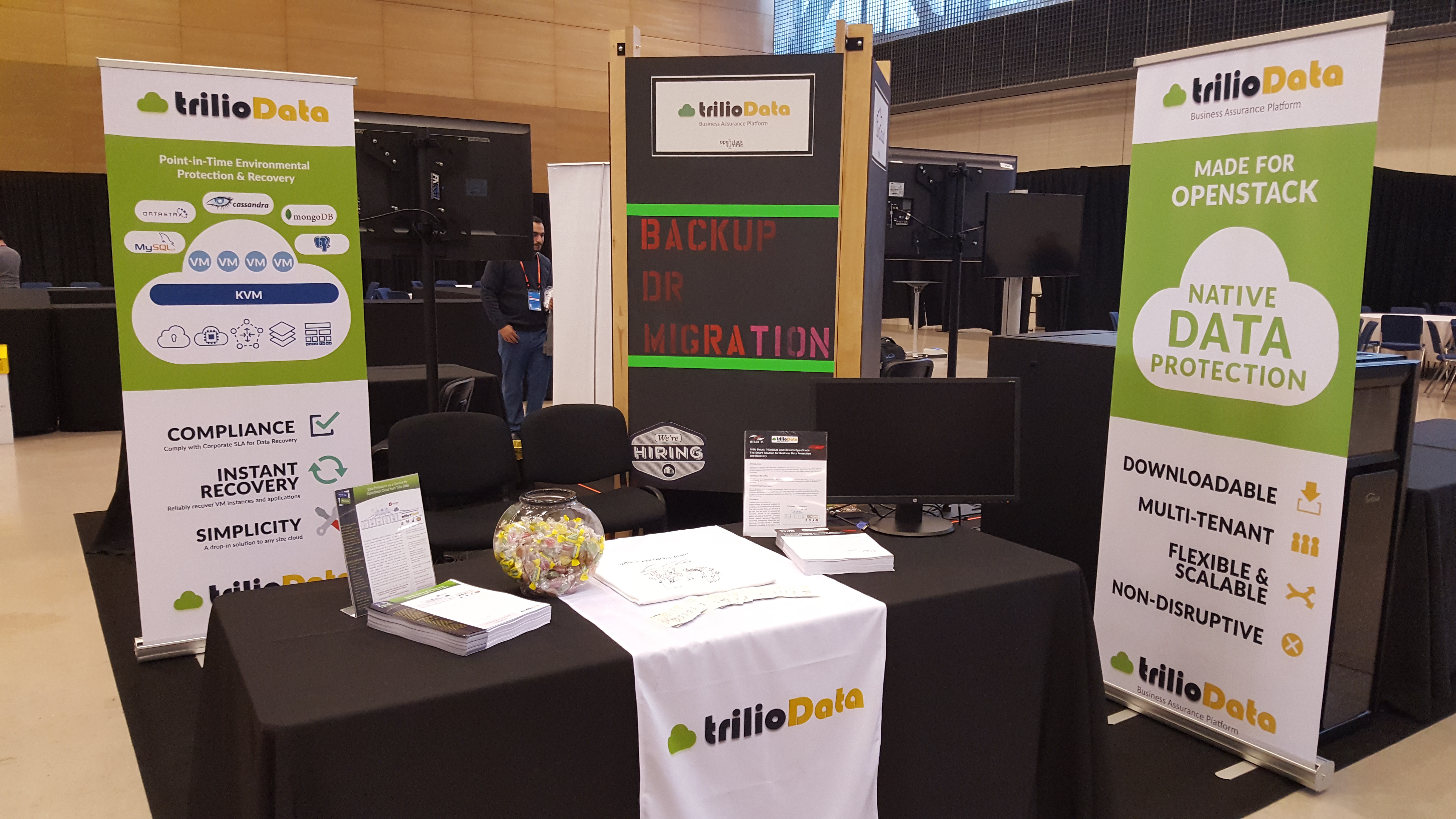 OpenStack Barcelona 2016 - booth